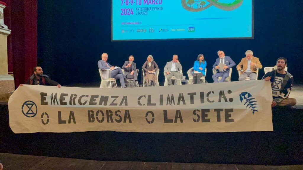 blitz extinction rebellion circonomia