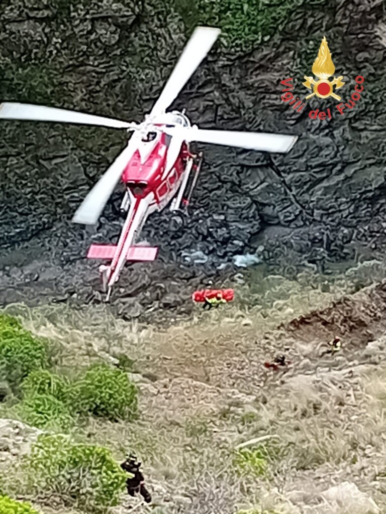 escursionista roghudi vecchio calabria
