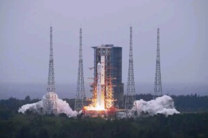 lancio cina satellite telecomunicazioni terra luna