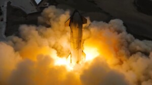 starship 4 volo lancio