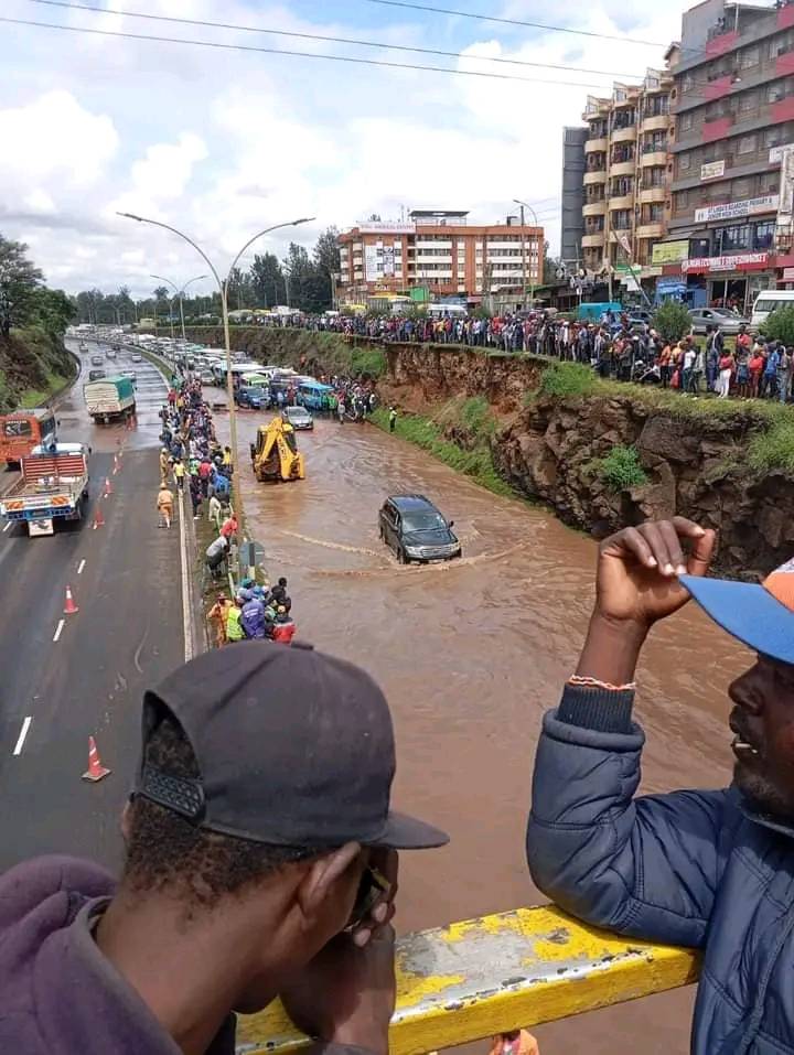 alluvioni inondazioni kenya