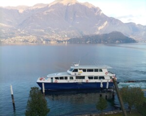 catamarano lago como