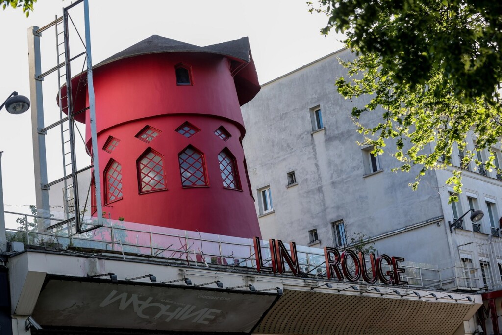 pale crollate moulin rouge