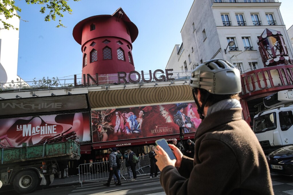 pale crollate moulin rouge