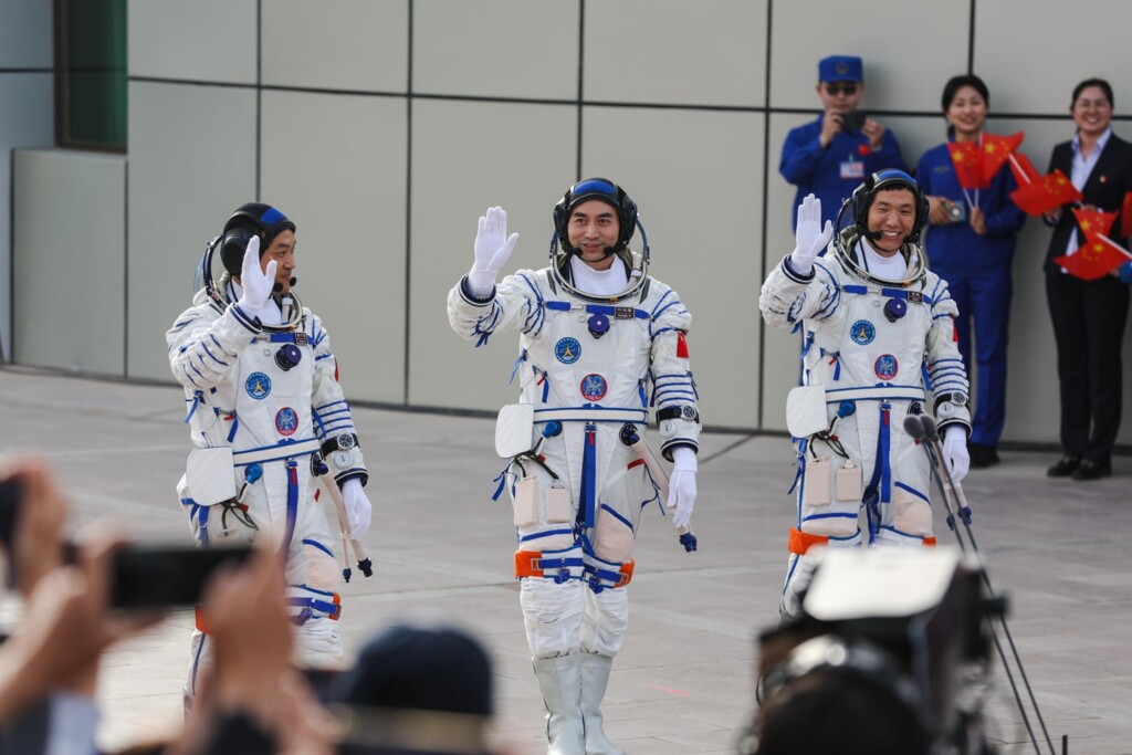missione Shenzhou-18