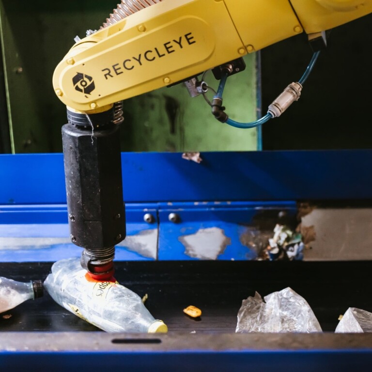 robot intelligenza artificiale rifiuti messina