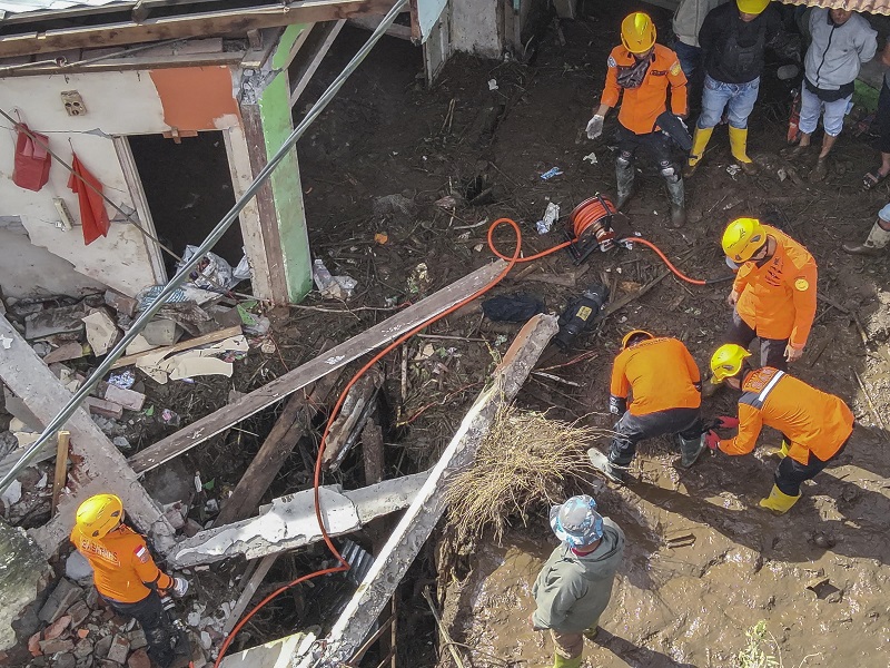 Indonesia alluvioni inondazioni lahar