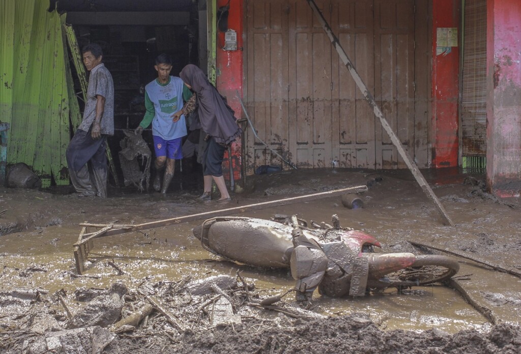 alluvione lampo indonesia