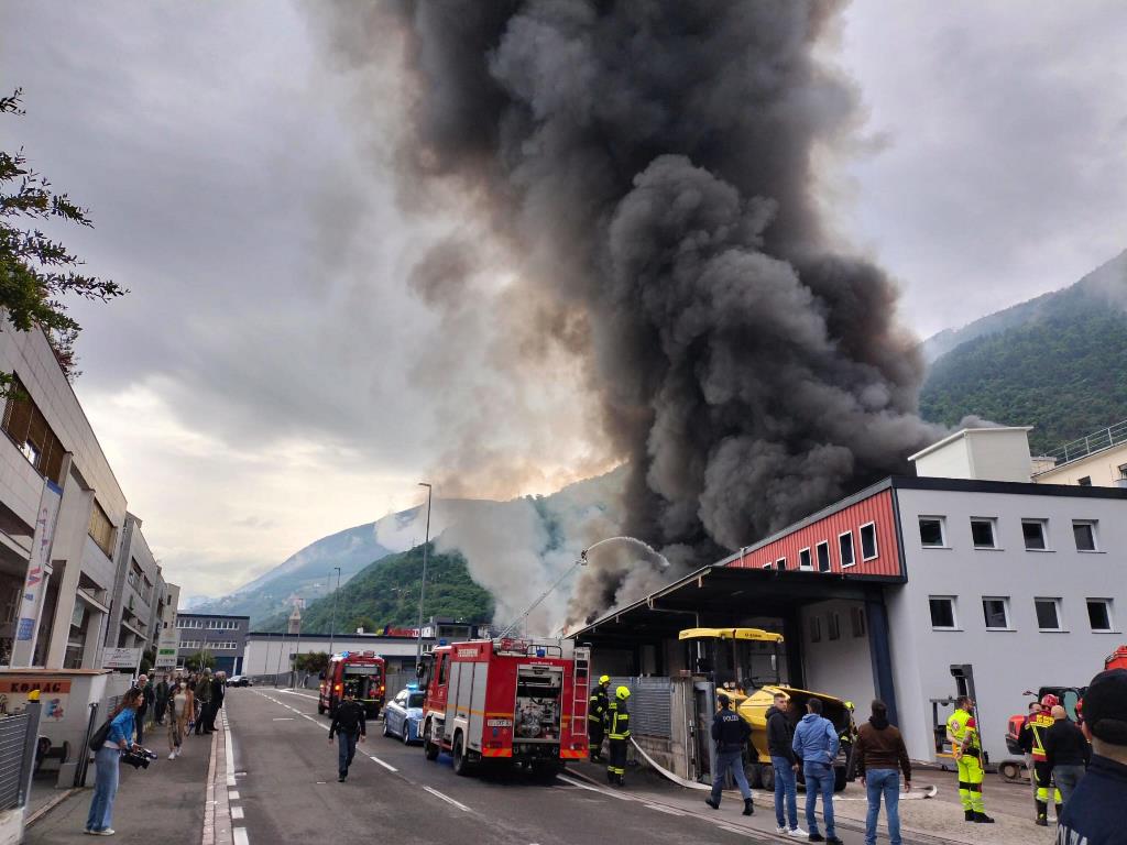 incendio bolzano oggi