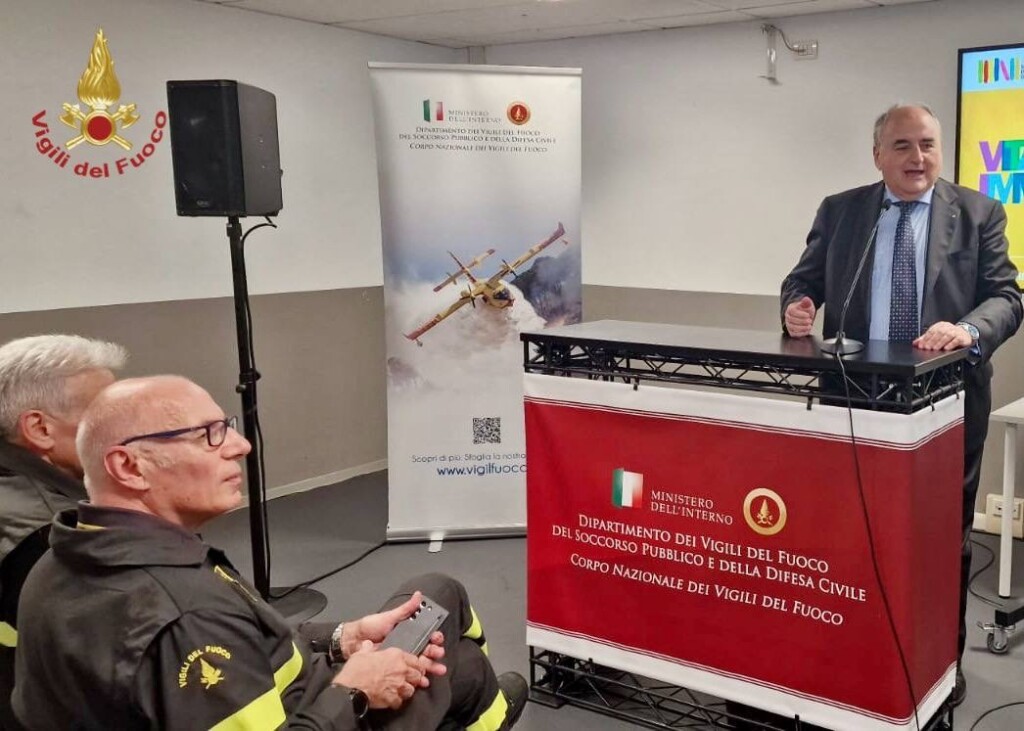libro vigili fuoco