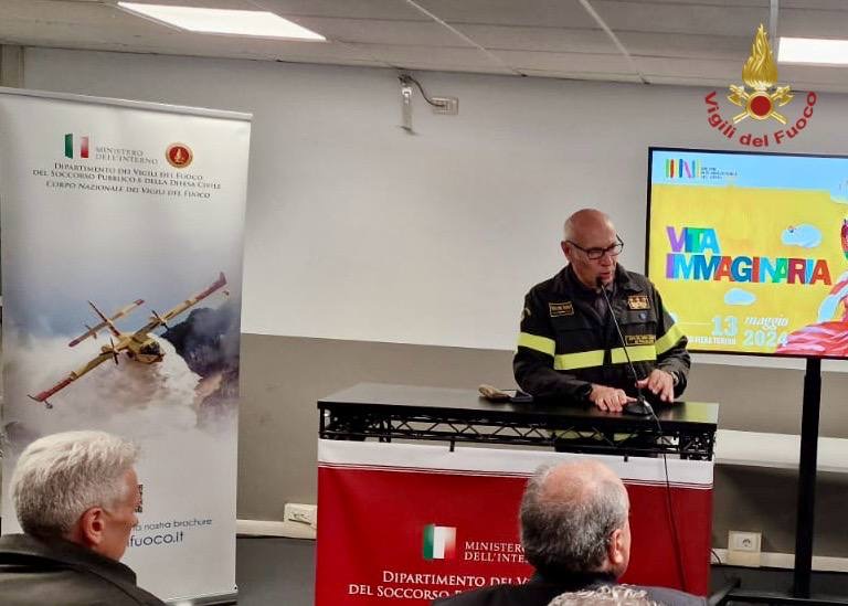 libro vigili fuoco