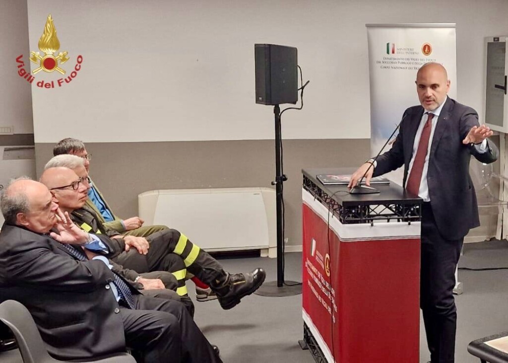 libro vigili fuoco