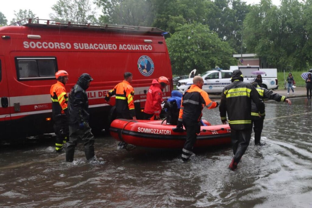 maltempo milano allagamenti seveso lambro