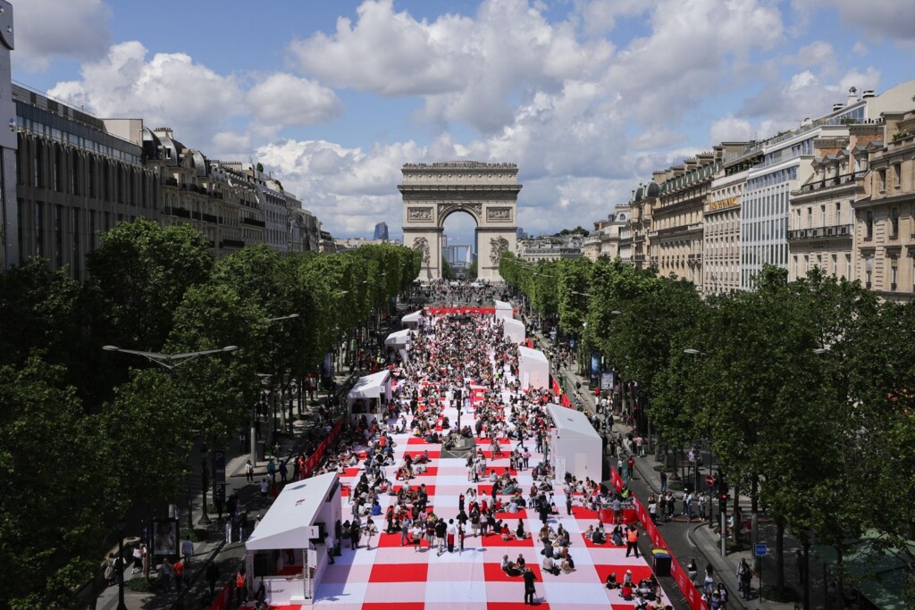 picnic Champs Elysees parigi