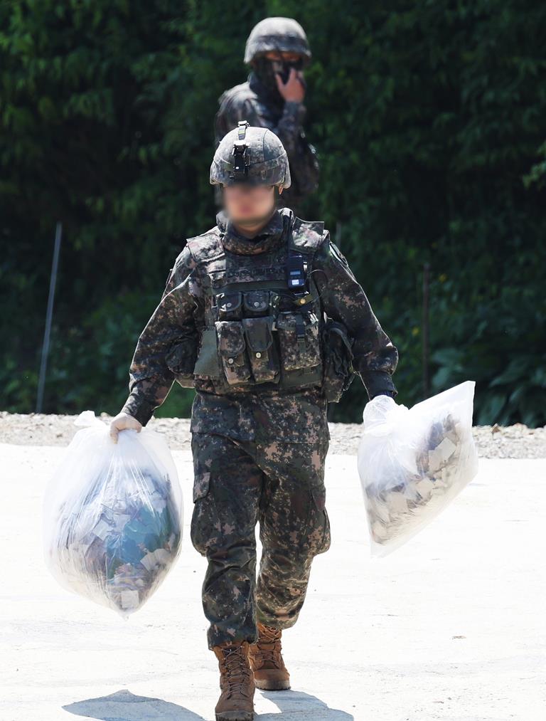 spazzatura corea nord sud