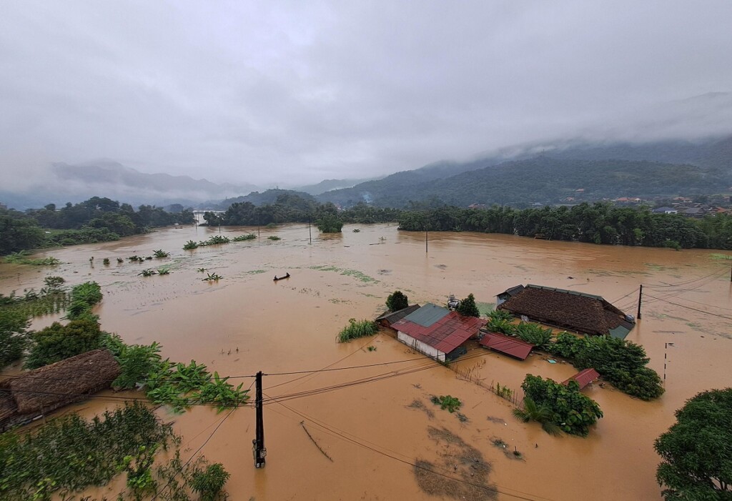 alluvioni frane vietnam