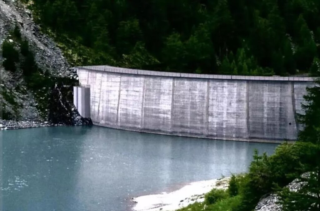 diga di Valgrisenche