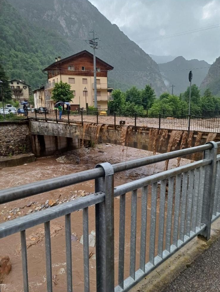 frana isola di fronda lombardia