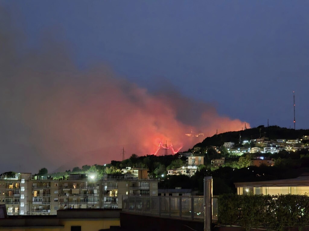 incendio napoli