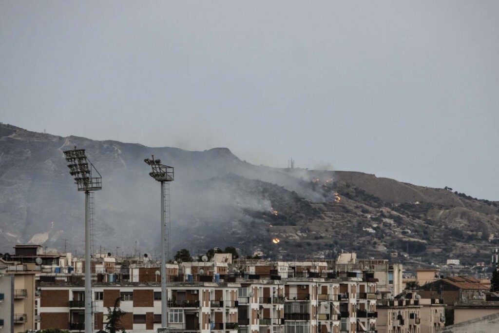 incendio reggio calabria