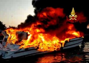 incendio venezia murano