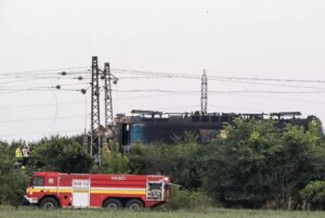 scontro treno bus slovacchia