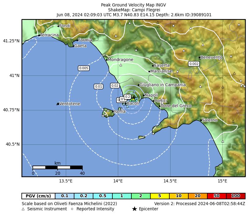 terremoto oggi napoli pozzuoli campi flegrei
