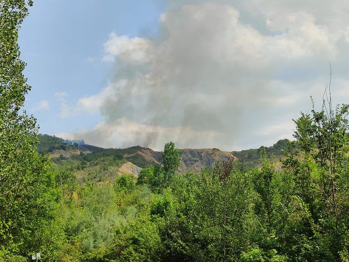 incendio montecalvo emilia romagna