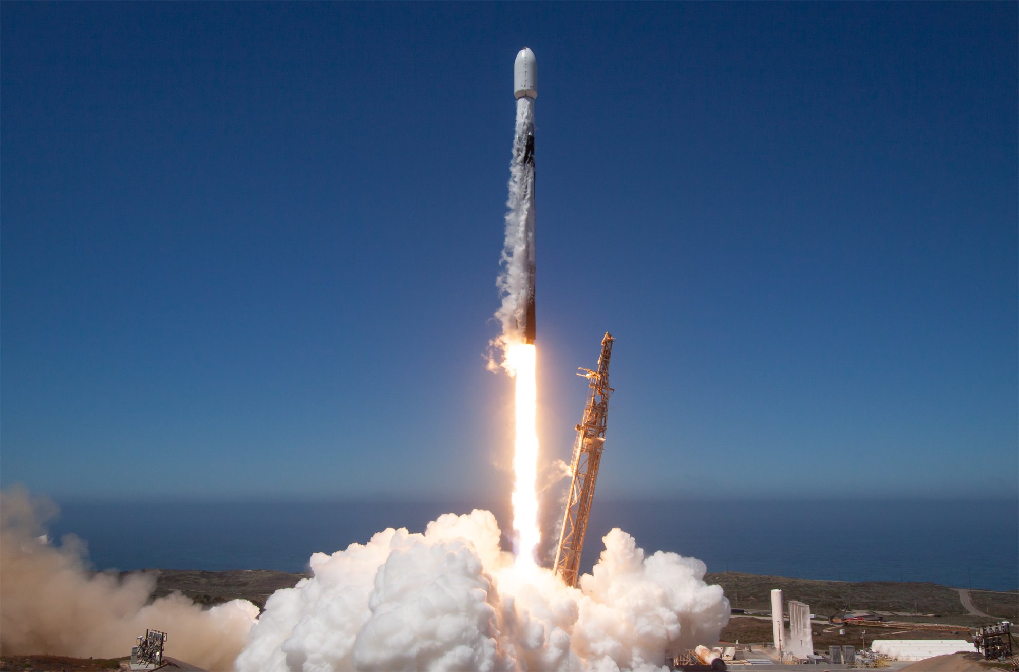lancio satelliti esa falcon 9