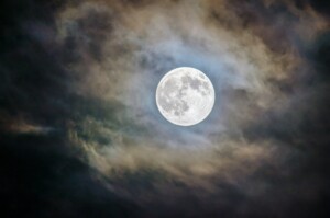 luna