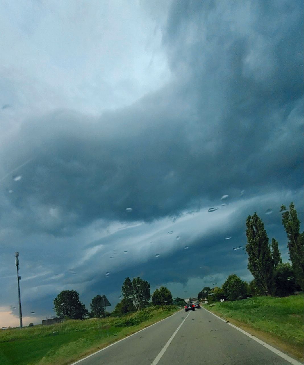 maltempo shelf cloud piemonte