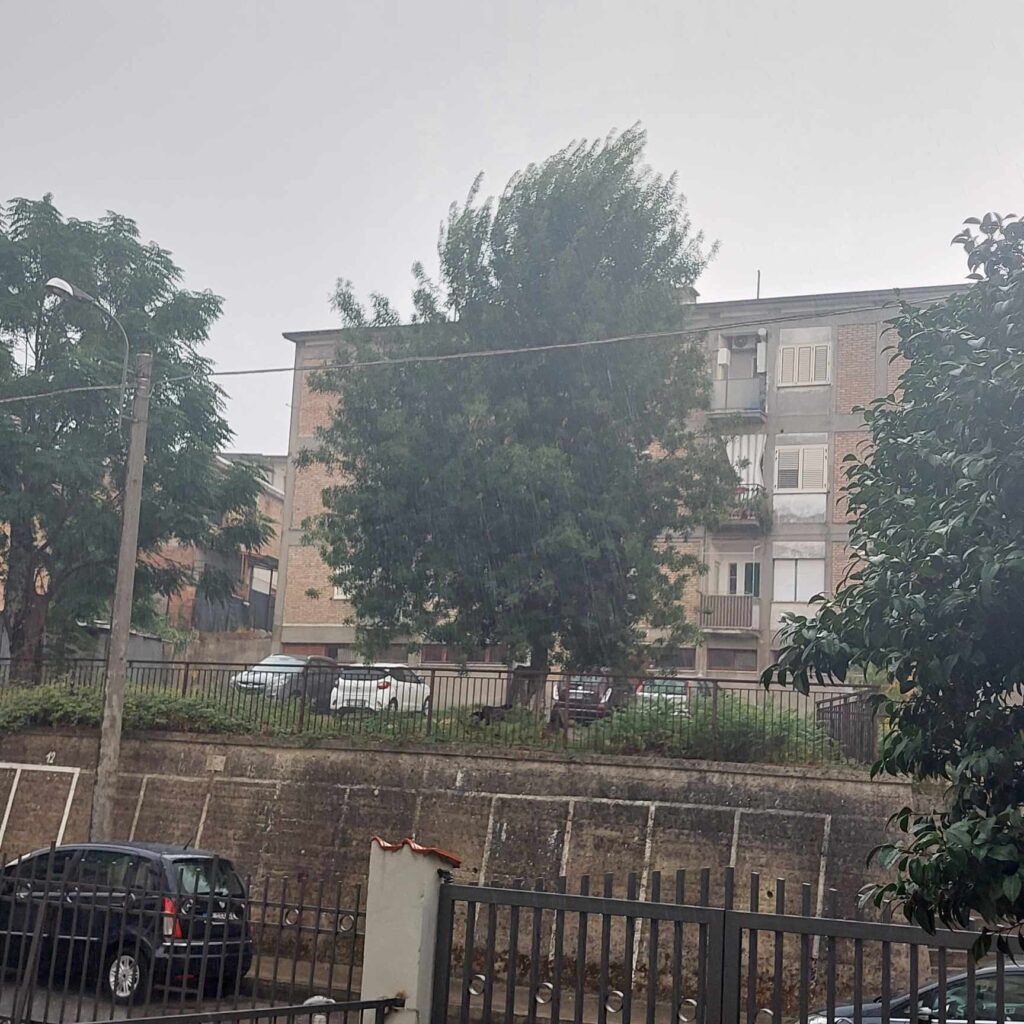 temporale cinquefrondi calabria