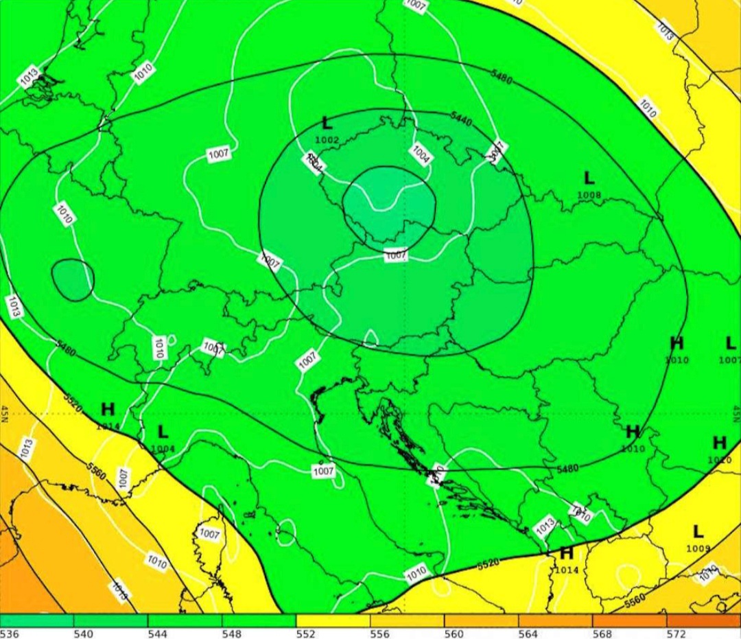 Allerta Meteo massima: Ciclone di tipo Vb in azione, pericolo MALTEMPO ESTREMO