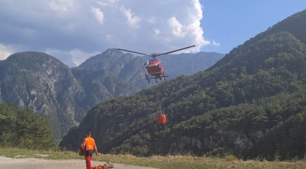 incendio monte cimadors friuli