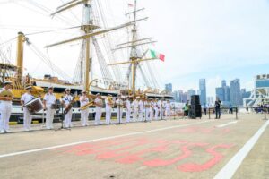 Nave Amerigo Vespucci