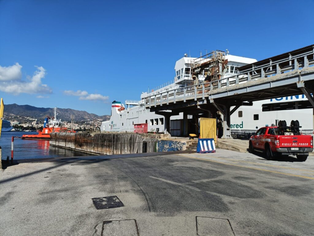 esercitazione stretto di messina