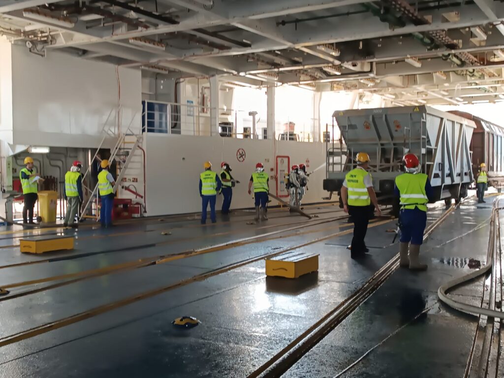 esercitazione stretto di messina