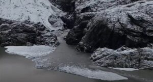 esplosione diga glaciale juneau alaska allerta inondazioni