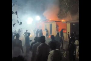 esplosione fuochi d'artificio india