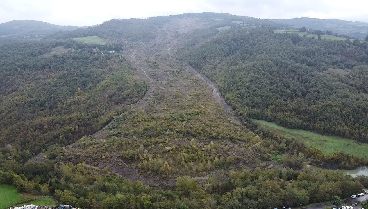 Alluvione Emilia Romagna, si muove la frana a San Benedetto: gli interventi in corso