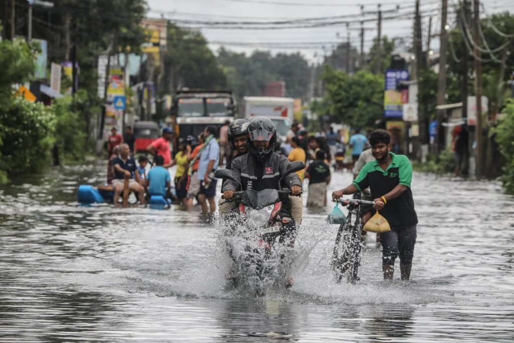 inondazioni maltempo sri lanka
