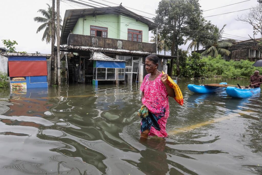 inondazioni maltempo sri lanka