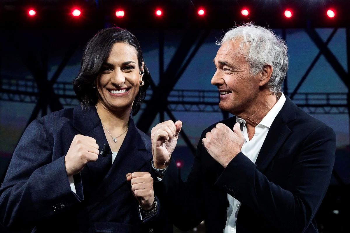 Imane Khelif in tv, la risposta alla FOTO delle polemiche: “italiani dalla mia parte” | VIDEO