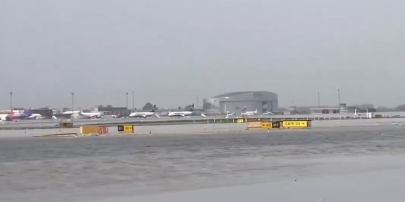 Alluvione Spagna, caos maltempo a Barcellona: allagato l’aeroporto | VIDEO
