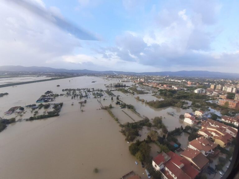 alluvione toscana 2 novembre 2023