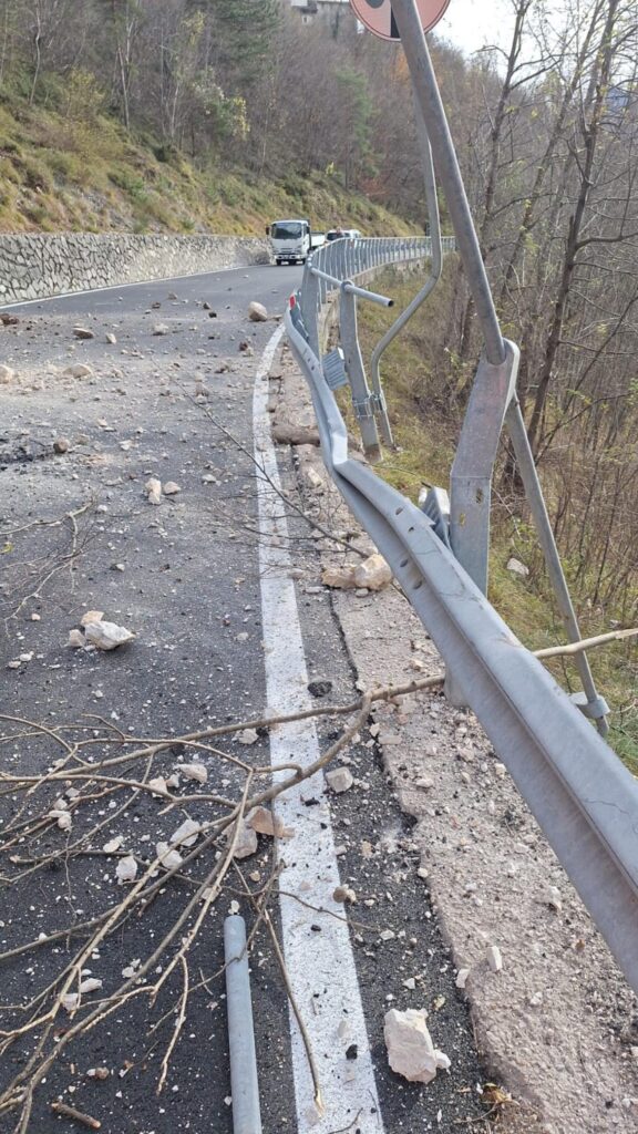 crollo parete rocciosa trentino