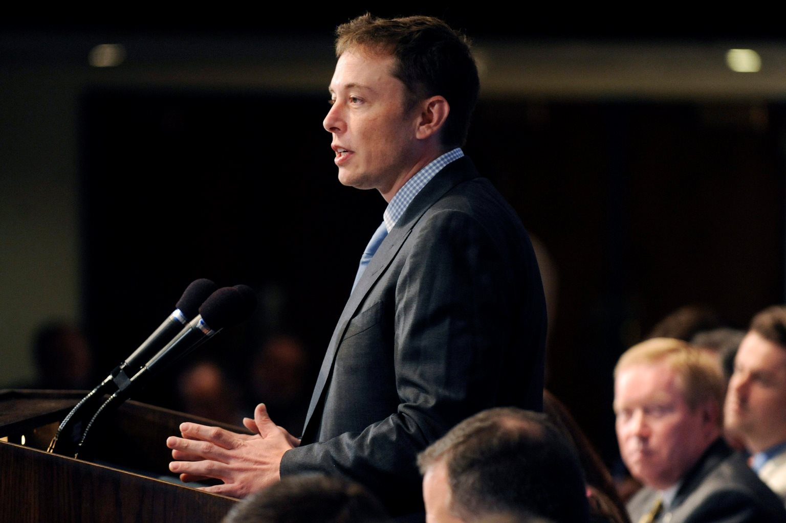 giovane Elon Musk