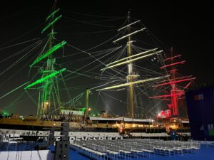 nave amerigo vespucci a mumbai