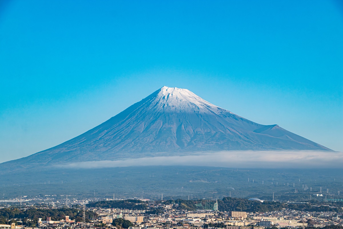 La lezione del centenario: a 102 anni conquista il Monte Fuji