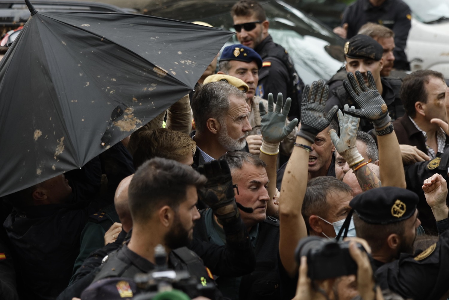 Alluvione Spagna, Re Felipe tornerà nelle zone colpite